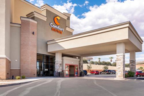 Comfort Suites near St George University Area