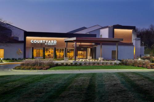 Courtyard by Marriott Castleton