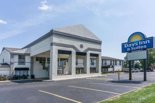 Days Inn by Wyndham near Columbus East Airport