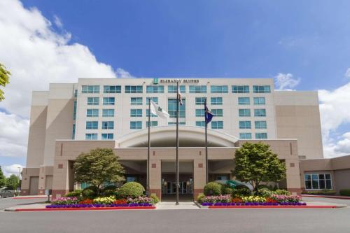 Embassy Suites by Hilton near Portland Airport