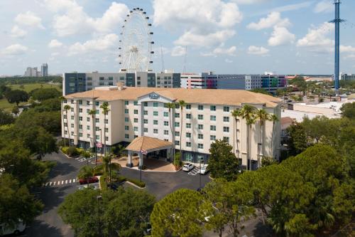 Fairfield Inn & Suites by Marriott Orlando International Drive Convention Center