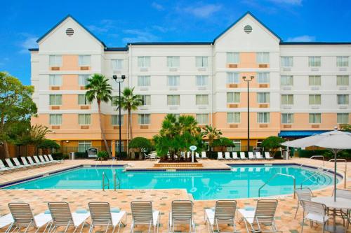 Fairfield Inn & Suites by Marriott Orlando Lake Buena Vista in the Marriott Village