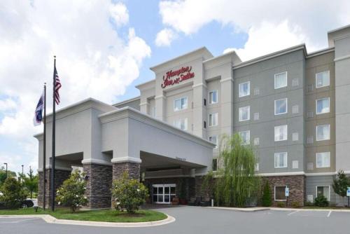 Hampton Inn & Suites Greensboro Coliseum Area
