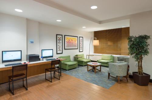 Holiday Inn Express Times Square by IHG