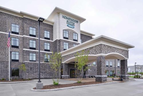 Homewood Suites near Des Moines Airport