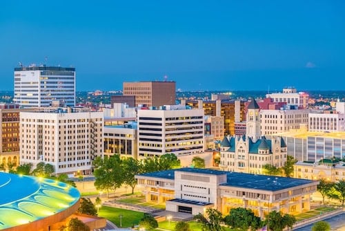 Kansas, USA downtown skyline at dusk