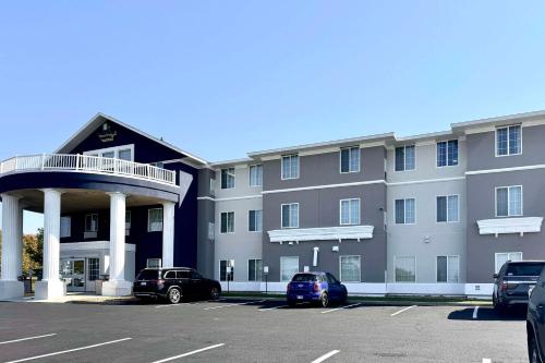 MainStay Suites near Madison Airport