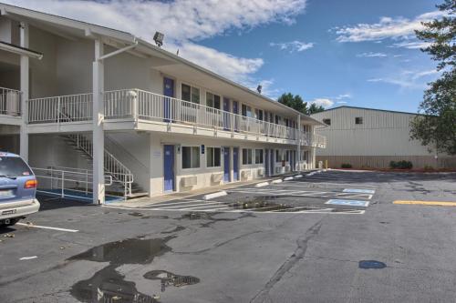 Motel 6 in Everett North