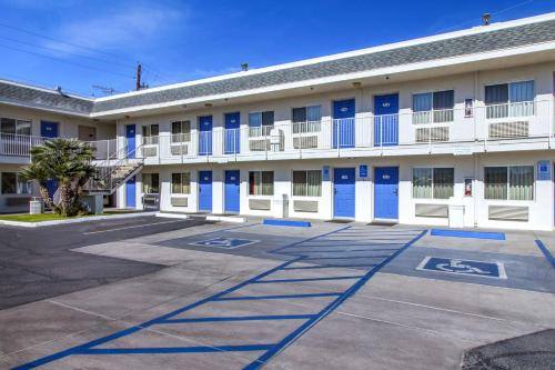 Motel 6 near Phoenix Airport