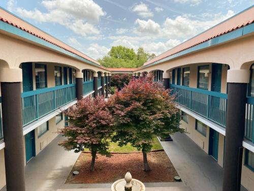 Motel 6 Savannah GA Gateway