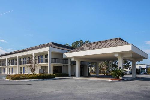 Motel 6 Savannah