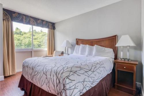 OYO Hotel with 18+ check-in