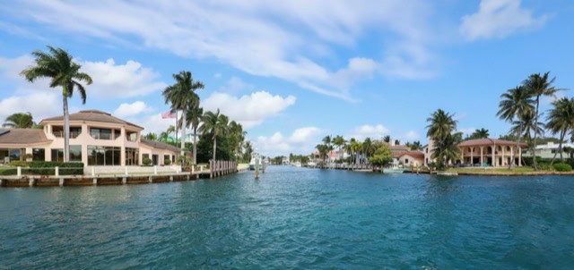 A scenic view of beautiful homes along the Intracoastal Waterway at Lighthouse Point and Pompano Beach