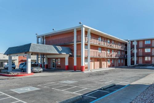 Pueblo Inn for under 21
