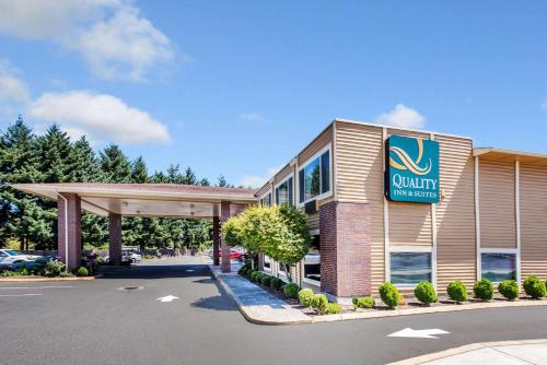 Quality Inn & Suites in Vancouver North