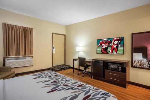 Red Roof Inn