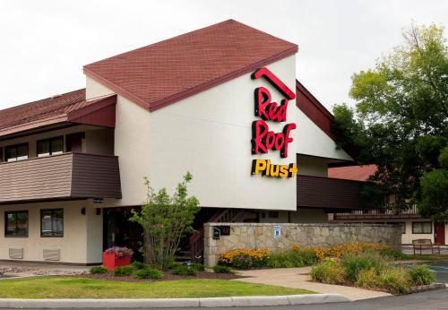 Red Roof Inn near Pittsburgh South Airport