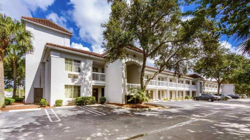 Studio 6 Coral Springs