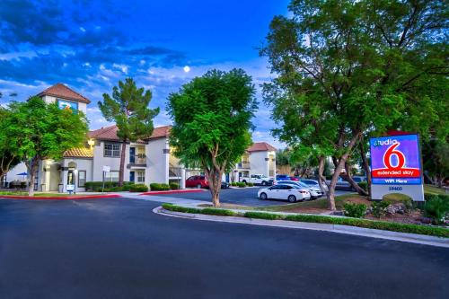 Studio 6 Phoenix near Deer Valley