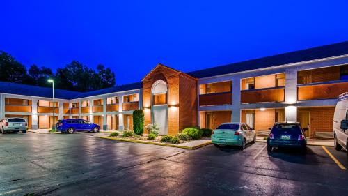 SureStay by Best Western Kansas City Country Inn North