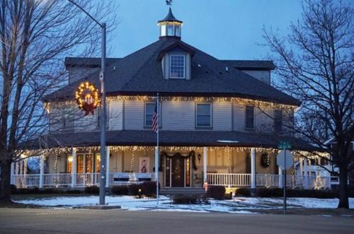 The Currier Inn for under 21