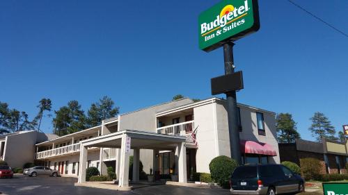 Zainee Inc Budgetel Inn and Suites
